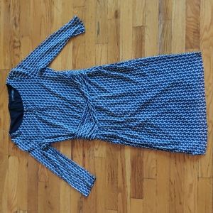 Classy sheath dress with sheer sleeves